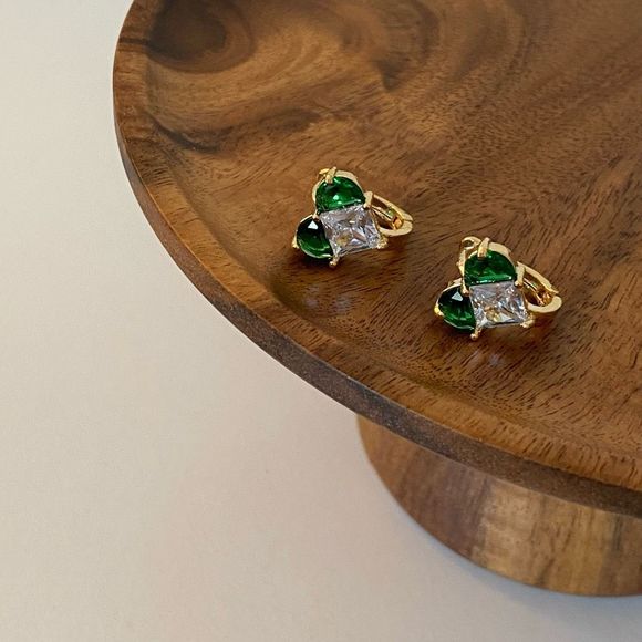 14K Gold Plated Emerald Heart Cubic Zirconia Huggies Earrings - Picture 1 of 3